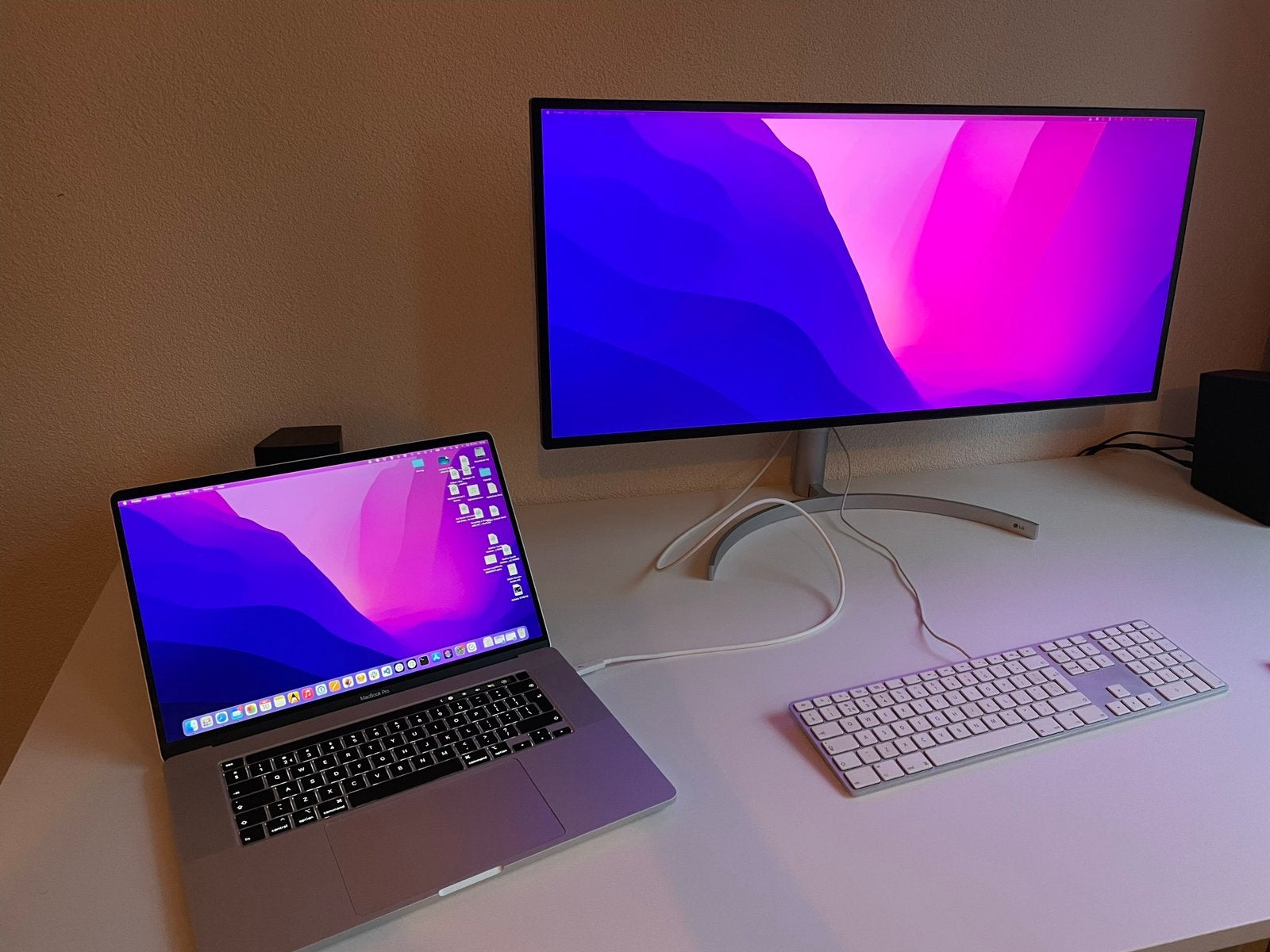 LG UHD 4K monitor - usb-c - 27UP85NP-W