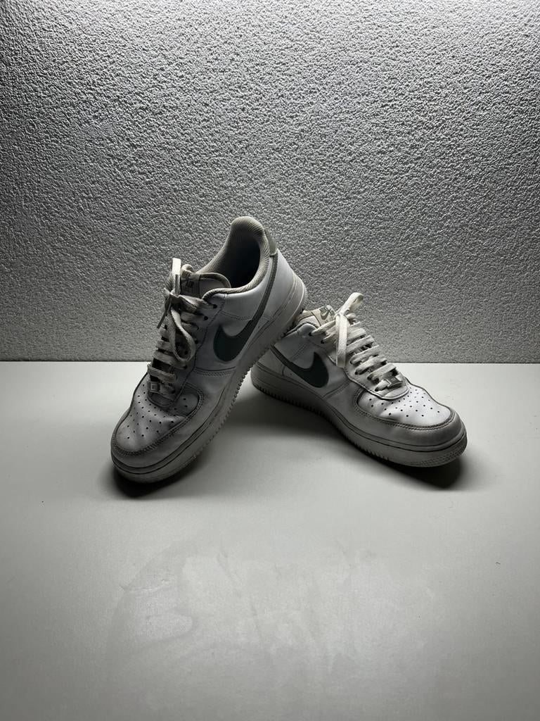 Nike air force 1 maat 41, Ophalen of Verzenden, Zo goed als nieuw, Wit
