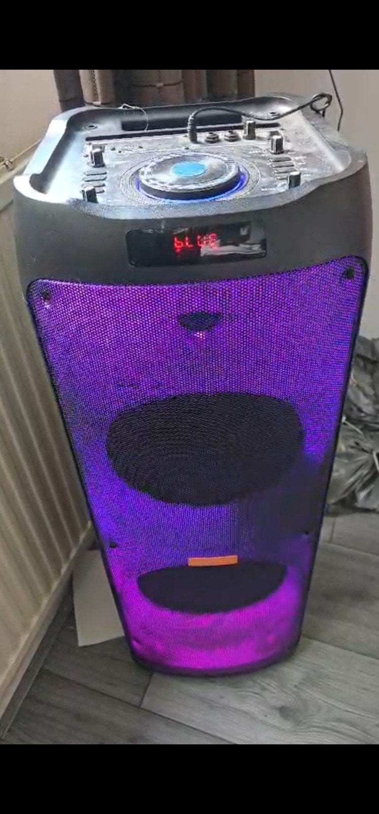 Party Speaker met Lichteffecten en Bluetooth, Gebruikt, Party speaker, 60 tot 120 watt, Bluetooth
