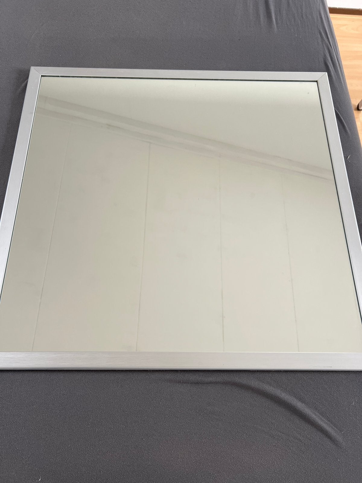 IKEA Spiegel 73x70 cm - Modern en Veelzijdig, Ophalen, Gebruikt, Minder dan 100 cm, Rechthoekig
