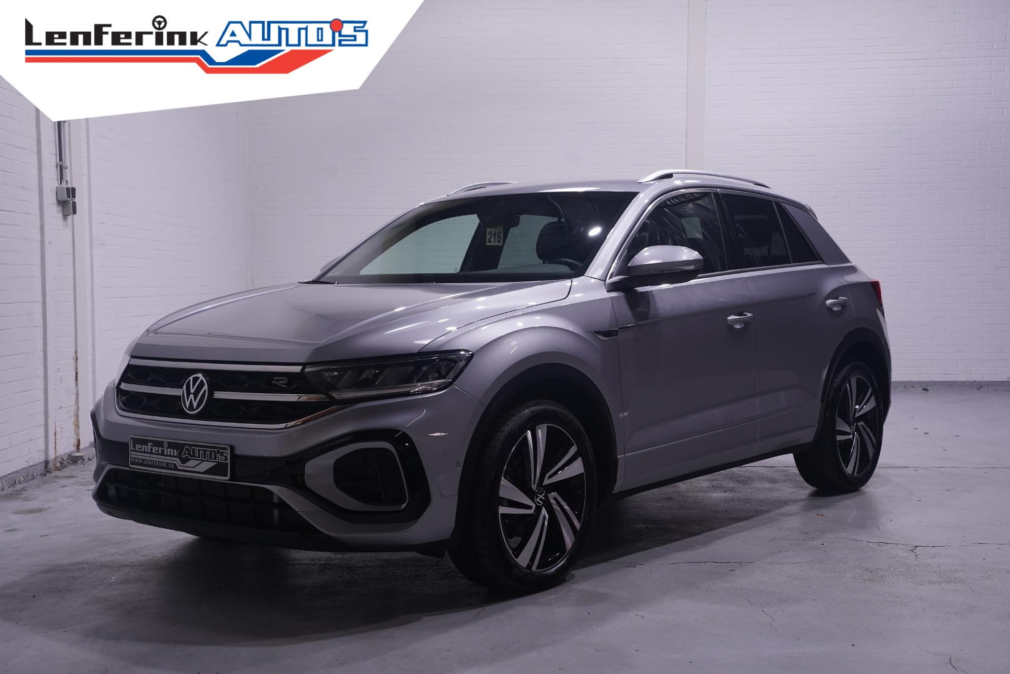 Volkswagen T-Roc 1.5 TSI 150 pk R Line Ext/Int. DSG Aut. Cam, Stof, Gebruikt, 150 pk, Bedrijf