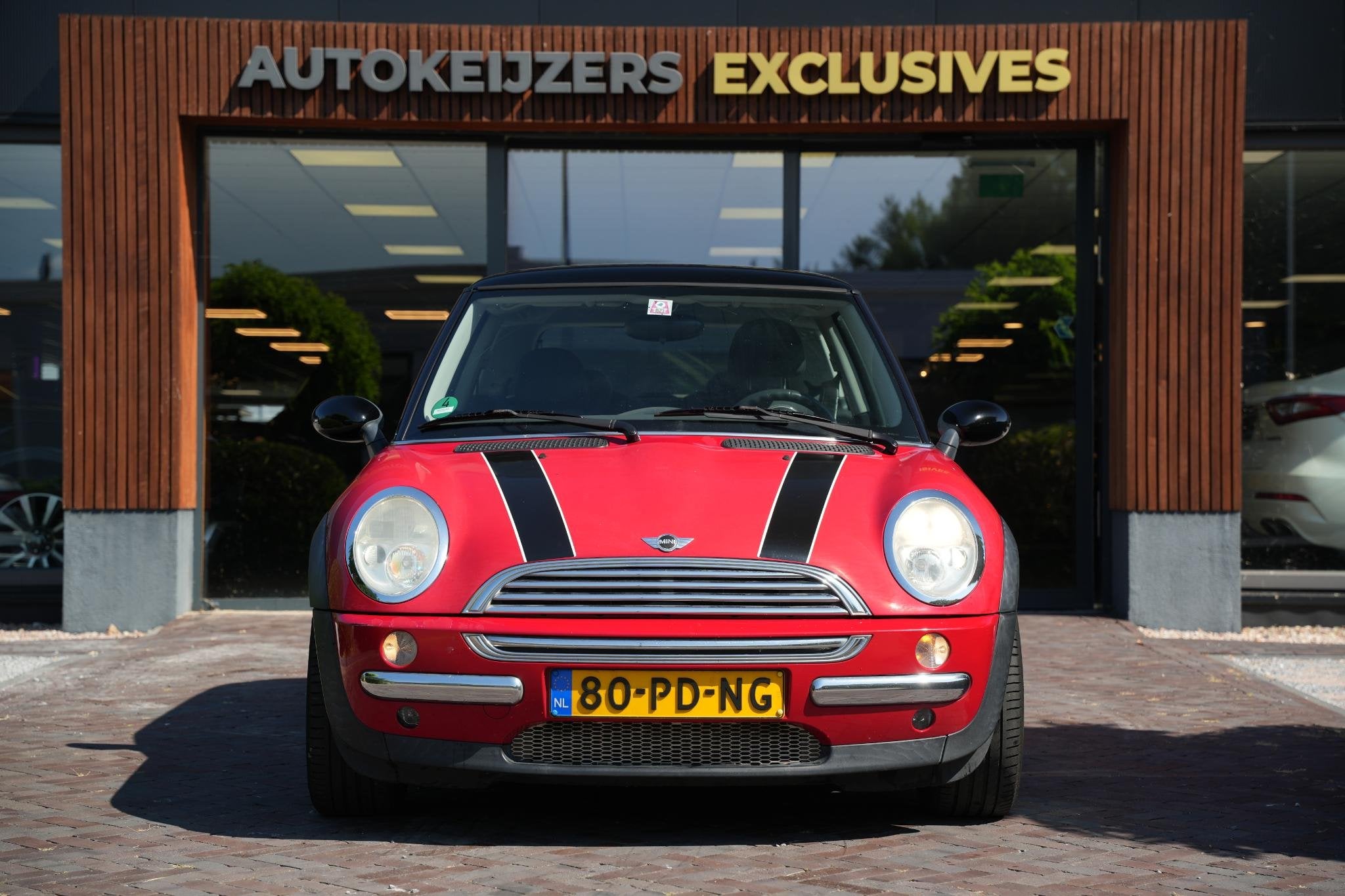 MINI 3-Deurs 1.6 Cooper Chili Airco Cruise Remus, Auto's, Voorwielaandrijving, 15 km/l, Gebruikt, Zwart