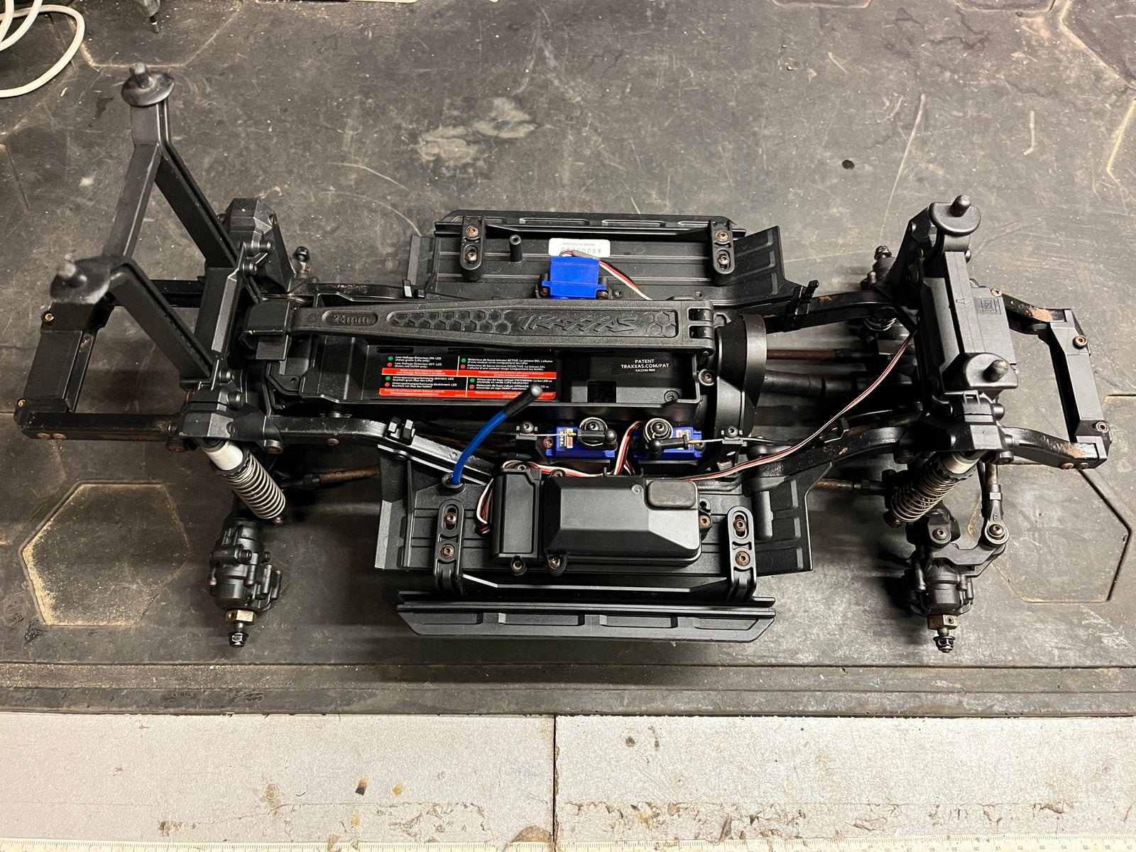 Traxxas TRX-4 RC crawler auto SLIDER wheelbase 324mm, Hobby en Vrije tijd, Elektro, Gebruikt, Auto offroad, Ophalen of Verzenden