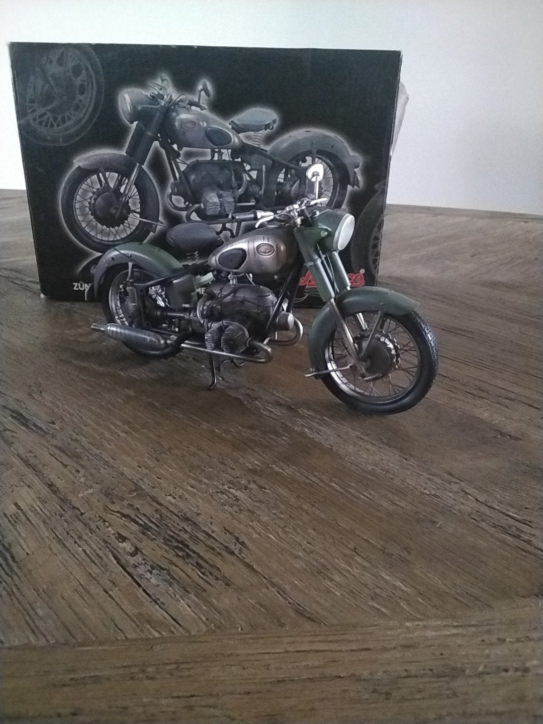 Te koop zundapp ks 601 1:10, Ophalen, Motor