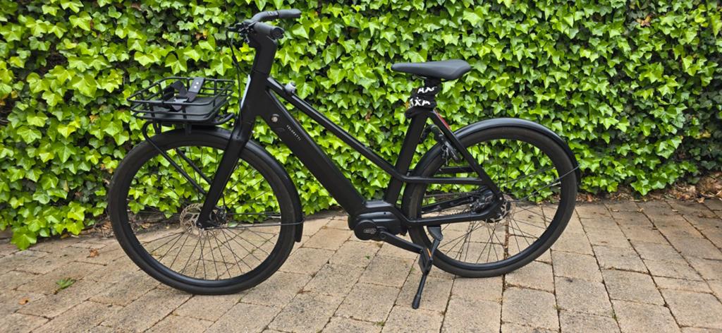 Prachtige Veloretti Ivy two matte black maart 2025., Ophalen, 53 tot 56 cm, Veloretti, Schijfrem