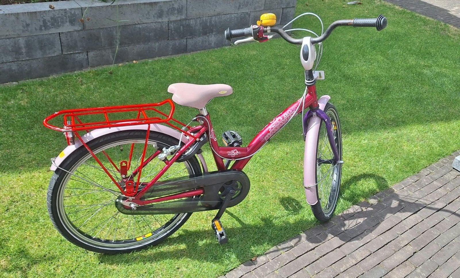 22 Inch Batavus meisjesfiets met versnelling en verlichting, Fietsen en Brommers, Fietsen | Meisjes, Ophalen, Gebruikt, 22 inch