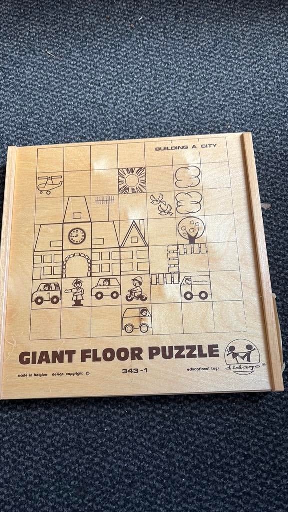 Giant floor puzzle, Diversen, Schoolbenodigdheden, Ophalen of Verzenden, Zo goed als nieuw