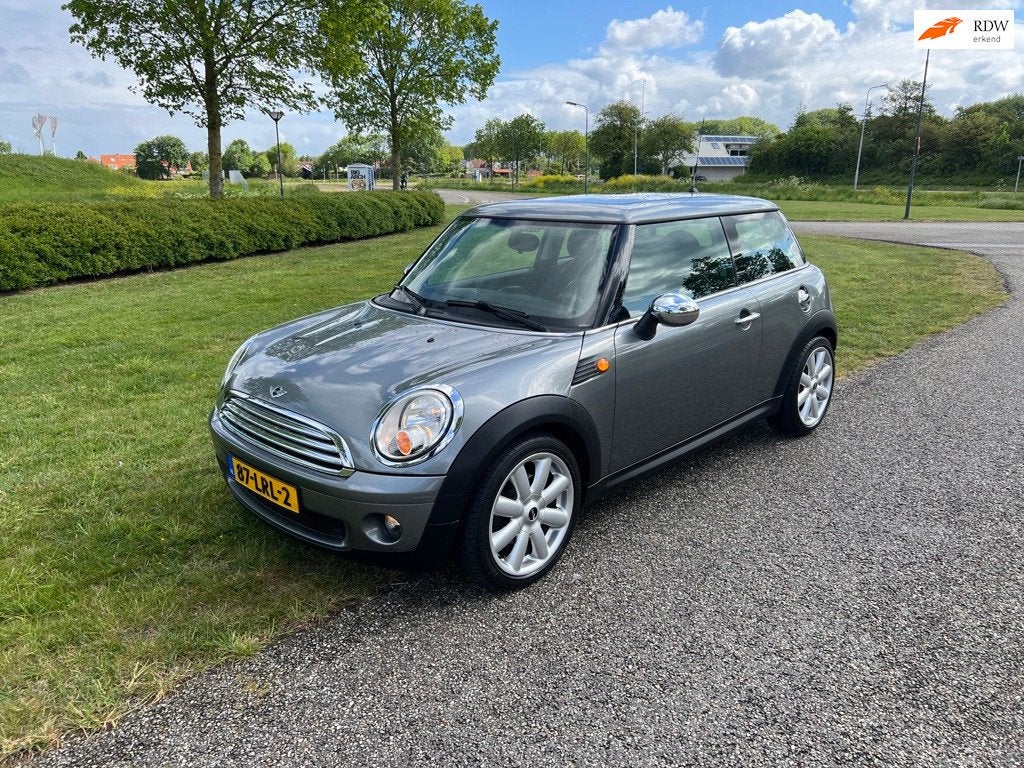 Mini Mini 1.6 One MINIMALIST Business Line met 2 open daken, Auto's, Gebruikt, Zwart, 4 cilinders, 4 stoelen