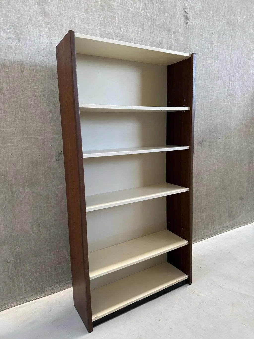 Martin Visser Borculo Boekenkast 't Spectrum 70s, Gebruikt, 200 cm of meer, X, 25 tot 50 cm