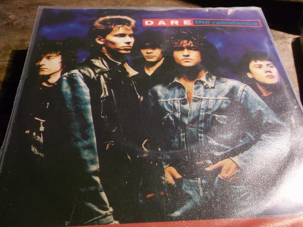 dare The raindance 224, 7 inch, Single, Ophalen of Verzenden, Zo goed als nieuw