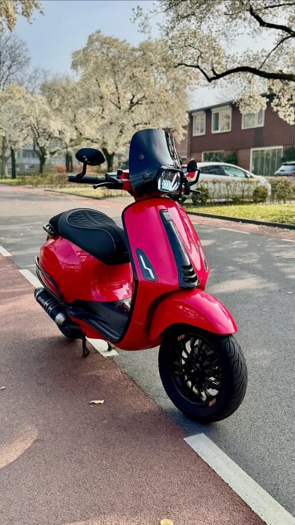 Vespa sprint 50cc, Ophalen, Overige modellen, Maximaal 45 km/u, Zo goed als nieuw