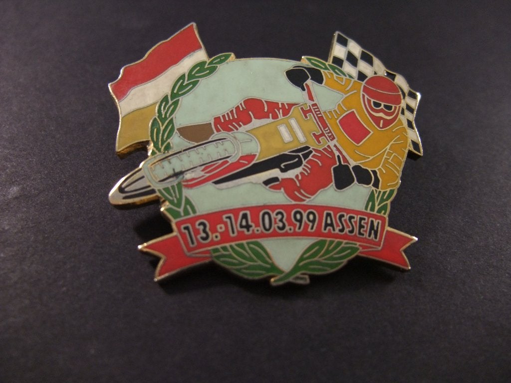 Wereldkampioenschap ijsspeedway Assen 1999,emaille pin, Verzamelen, Speldjes, Pins en Buttons, Ophalen of Verzenden, Gebruikt