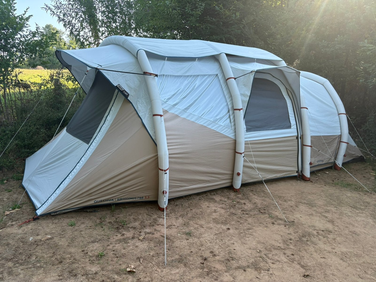 Quechua 6.3 opblaastent, Caravans en Kamperen, Ophalen, Gebruikt, Tot en met 6