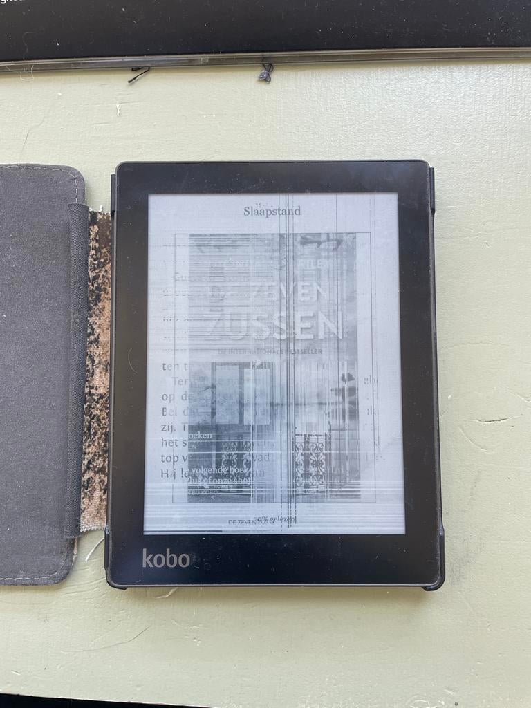 Kobo e-reader met defect scherm - voor onderdelen/reparatie, 8 GB, Touchscreen, Ophalen of Verzenden, 7 inch
