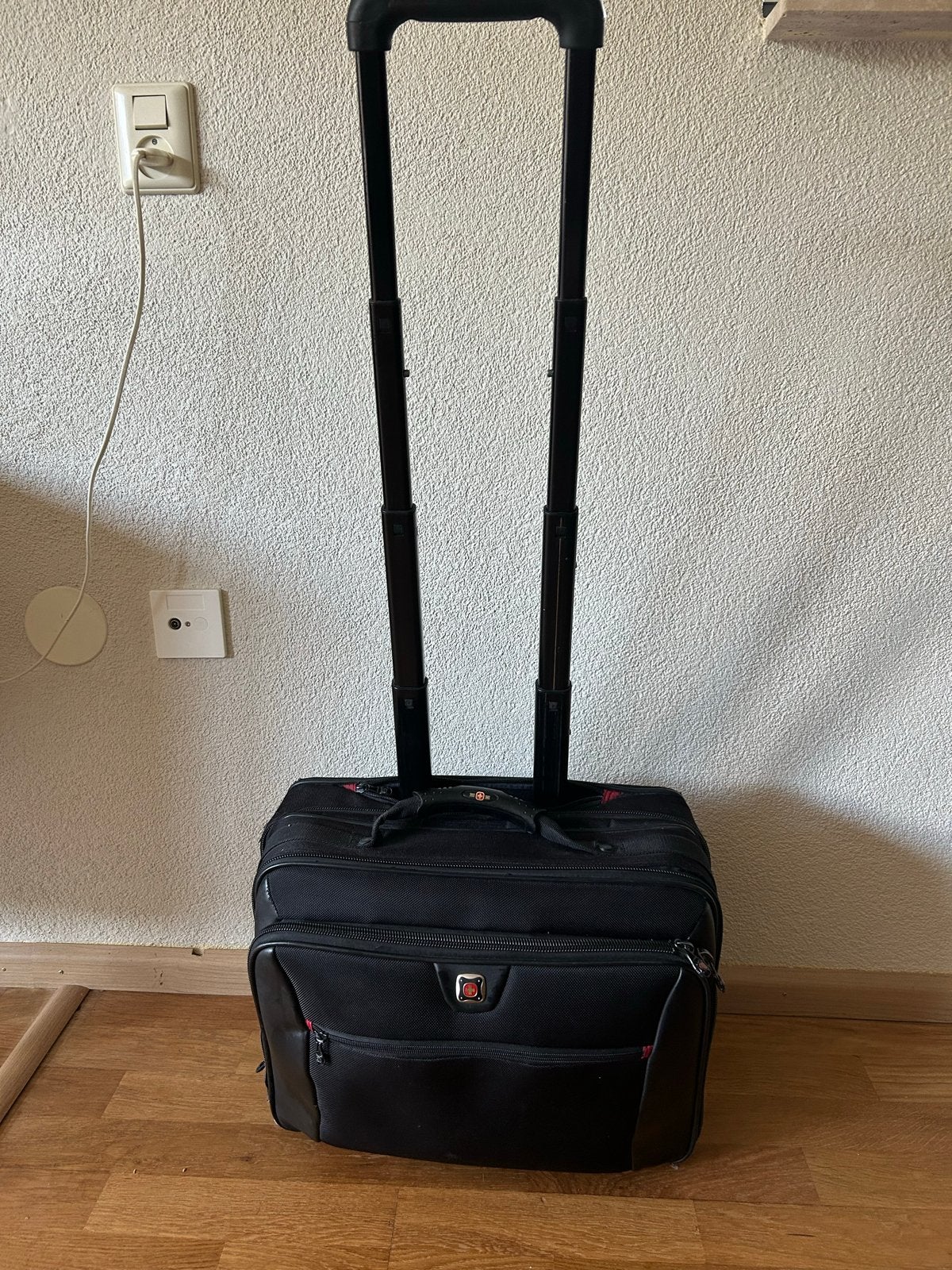 Wenger Laptop Trolley Koffer - Ideaal voor Reizen en Werk, Ophalen, Gebruikt, Minder dan 50 cm, Zacht kunststof