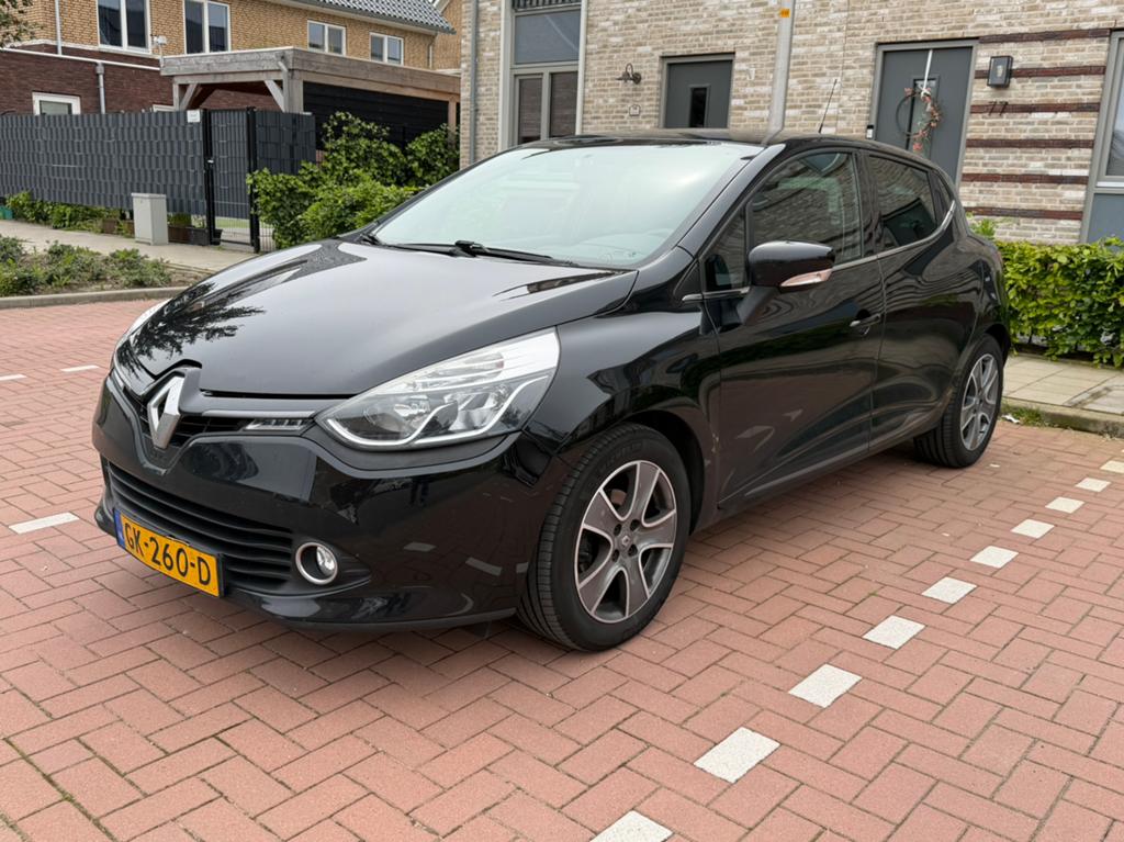 Renault Clio 0.9 TCE 66KW 5-DRS 2015 Zwart, Auto's, Renault, Particulier, Clio, ABS, Airbags, Airconditioning, Bluetooth, Bochtverlichting