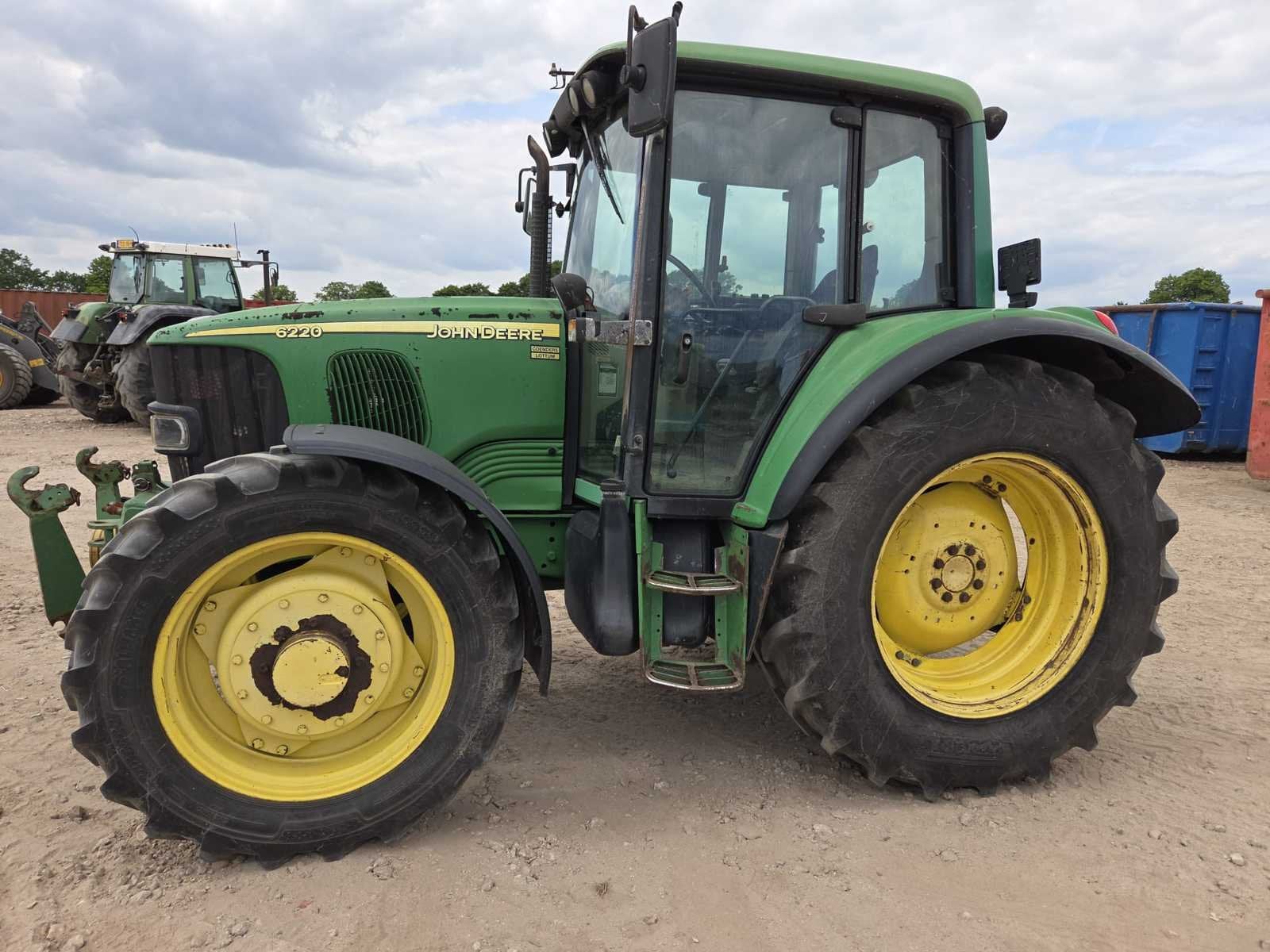 2004 john deere 6220 Vierwielaangedreven landbouwtractor, Gebruikt, John Deere