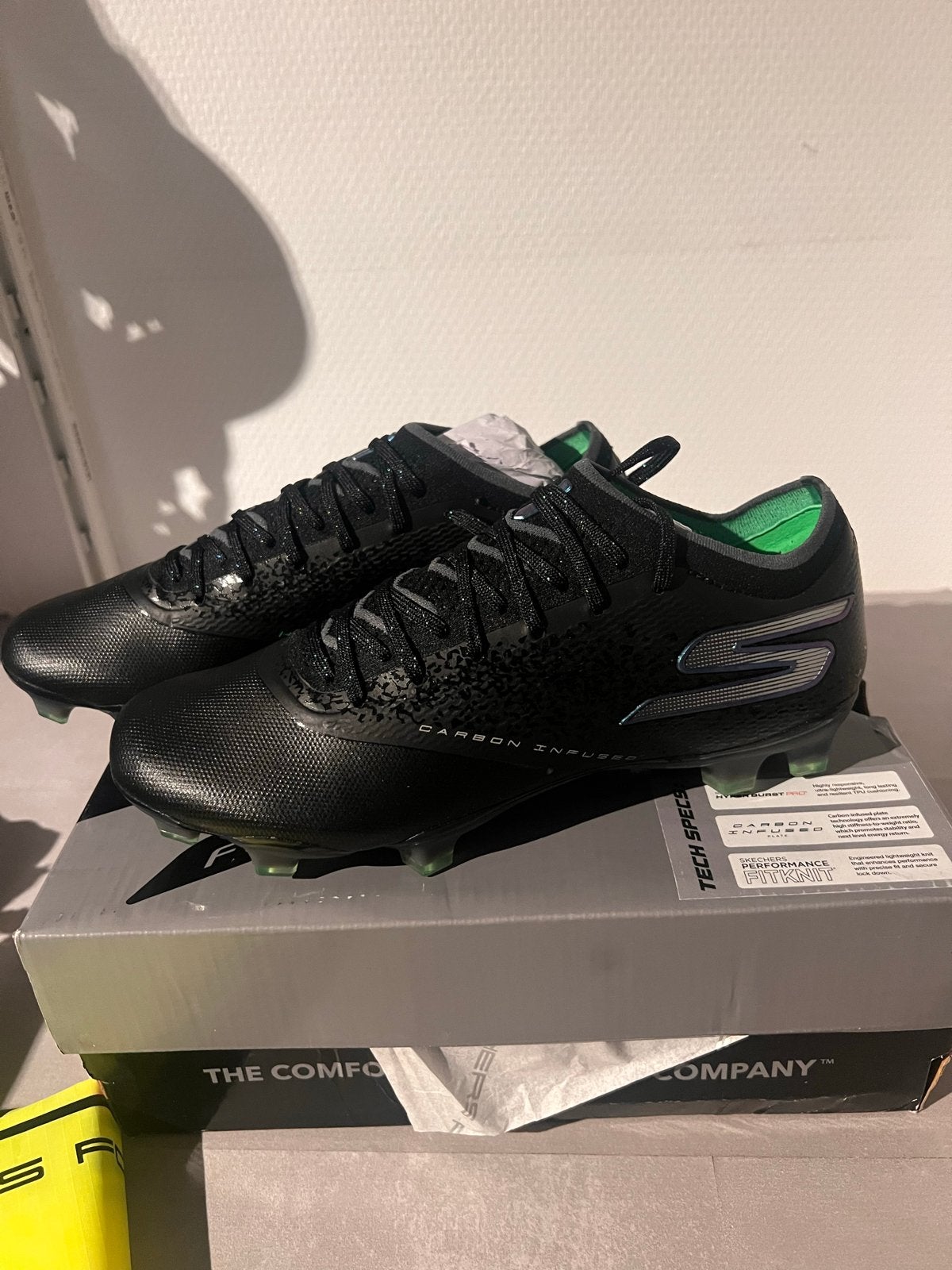 Skechers RZR Elite FG voetbalschoenen - Maat 37.5, Ophalen of Verzenden, Nieuw, Schoenen