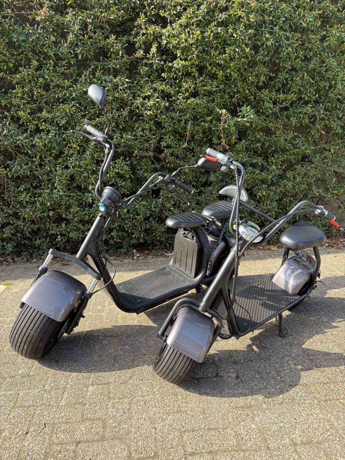 2x Elektrische Choppers Scooters (Mooie set, dezelfde kleur), Ophalen, Zo goed als nieuw, Elektrisch