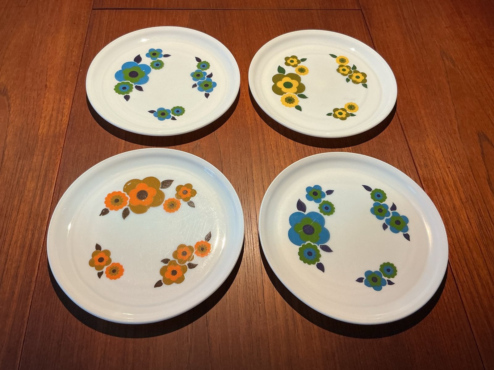 Arcopal Lotus ontbijtborden jaren '70 - set van 4, Gebruikt, Ophalen of Verzenden, Glas, Bord(en)