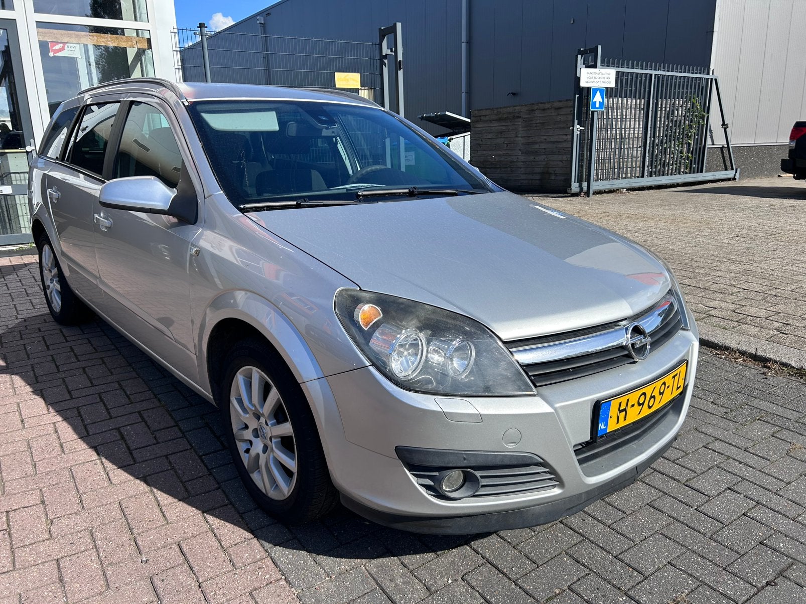 Opel Astra 1.6 16V St.wgn. 2006 Grijs, Voorwielaandrijving, 15 km/l, 4 cilinders, 1100 kg