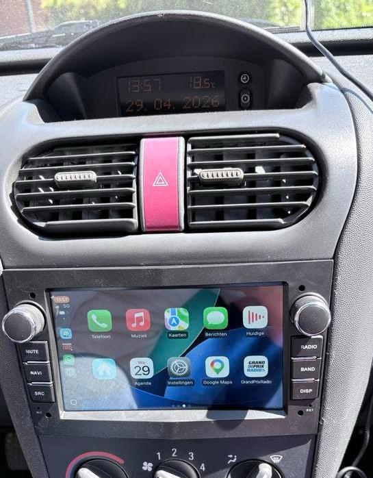 Opel Corsa 1.4 I 16V 5D, trekhaak, Carplay apk februari 2027, Auto's, Voorwielaandrijving, 40 €/maand, 4 cilinders, 1389 cc