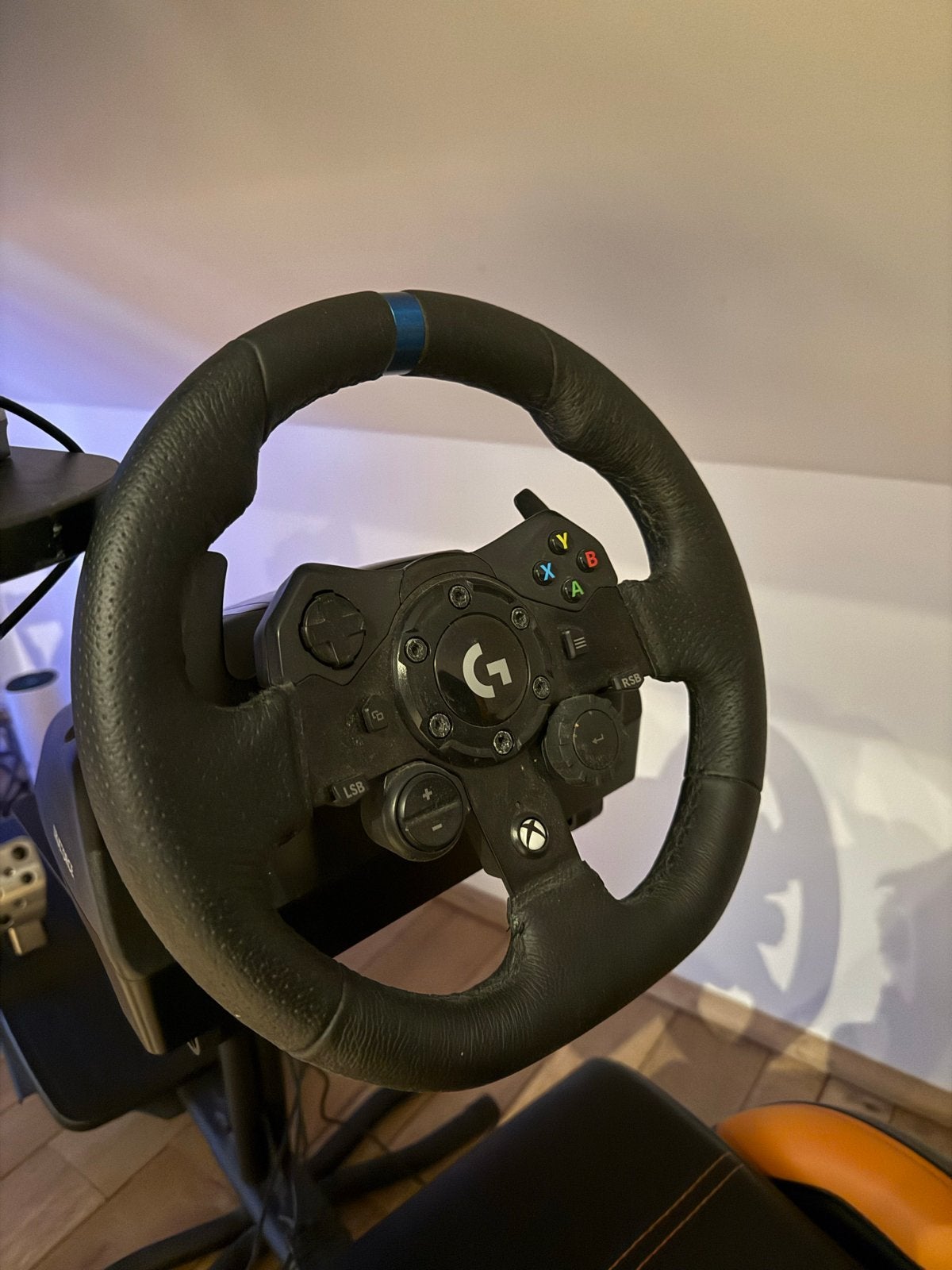 Logitech G923 Racestuur met Pedalen Qware Racestoel XBOX/PC, Ophalen, Racestuur, Force feedback, Zo goed als nieuw