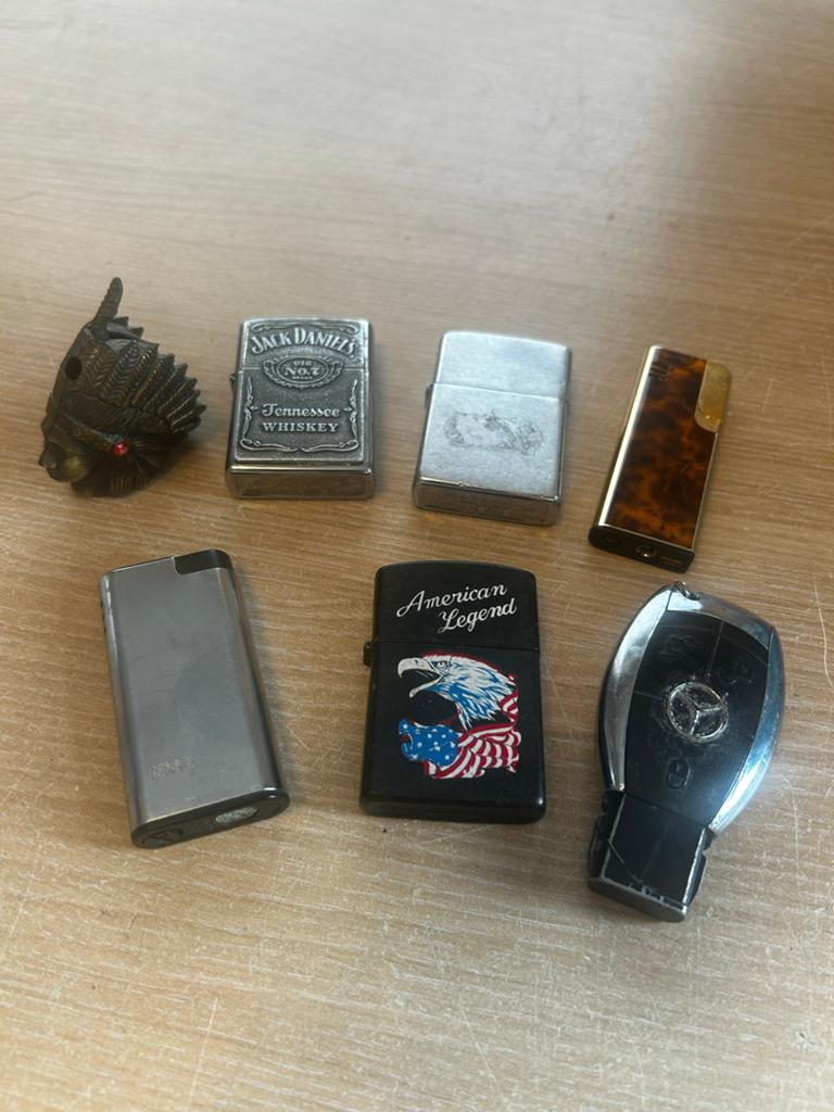 Verzameling Vintage Aanstekers (Zippo &Vintage Saroma Japan), Ophalen of Verzenden, Gebruikt, Aansteker