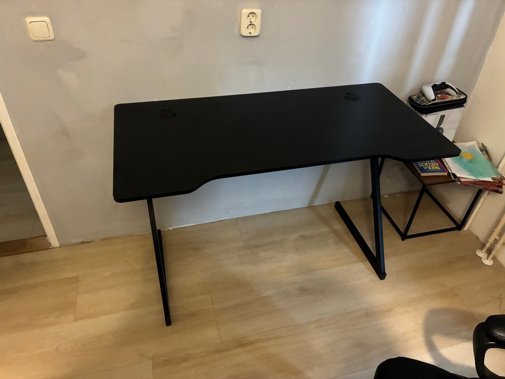 Zo goed als nieuwe Game Bureau 60 x 120 cm, Huis en Inrichting, Bureaus, Ophalen, Zo goed als nieuw