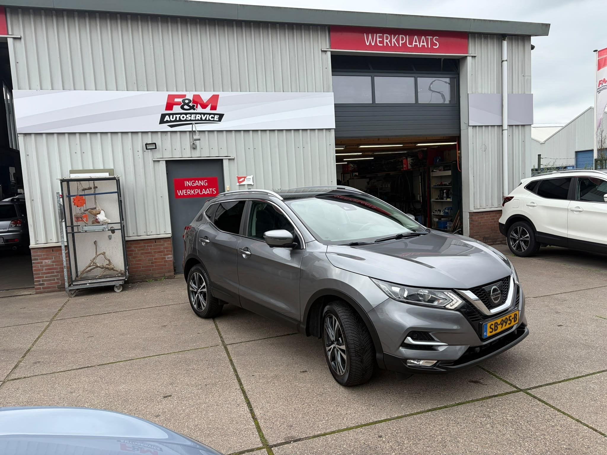 Nissan Qashqai 1.2 N-Connecta Clima, cruise, pano, 360, Auto's, Voorwielaandrijving, Stof, Gebruikt, Euro 6