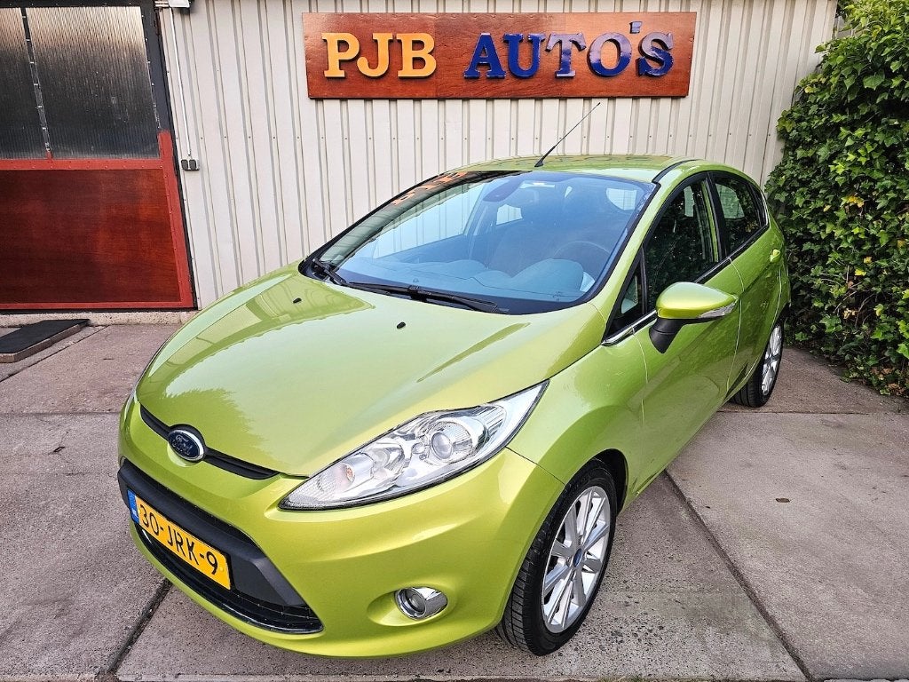 Leuke Ford Fiësta Titanium 82Pk! 5-Deurs! Cruise control!, Auto's, Voorwielaandrijving, Stof, 1242 cc, 82 pk