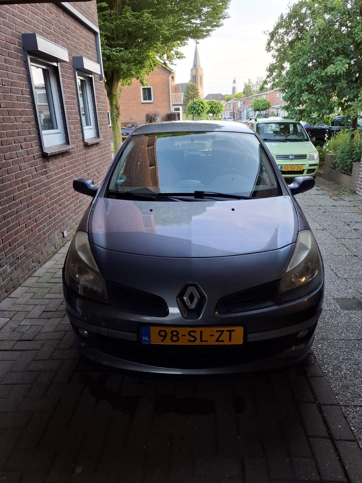 Renault Clio 1.4 16V 72KW 5-DRS E4 2006 Blauw, Auto's, Voorwielaandrijving, 4 cilinders, Blauw, 1200 kg