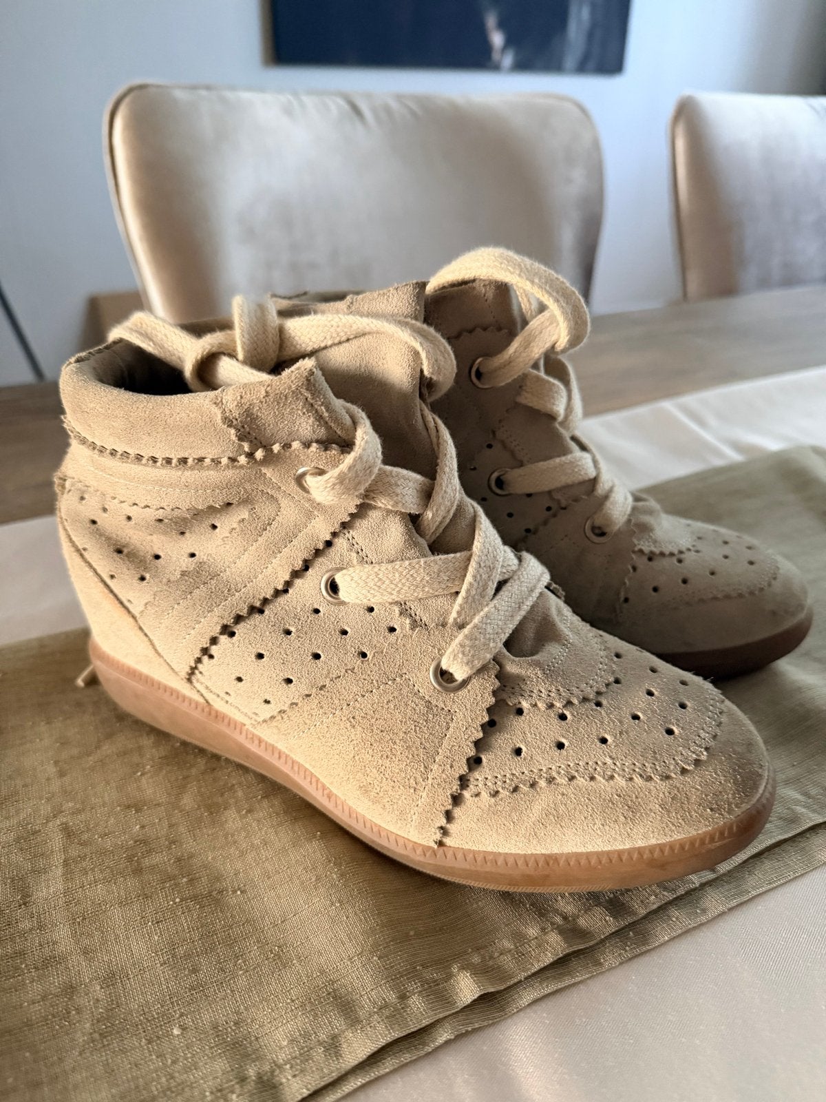 Isabel Marant Bekett sneakers maat 38, Kleding | Dames, Ophalen of Verzenden, Gedragen, Beige, Sneakers of Gympen