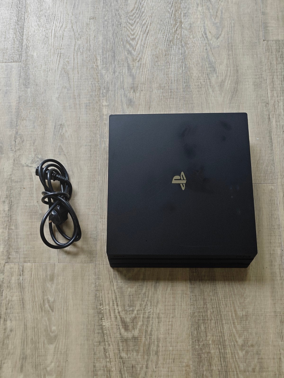 PlayStation 4 Pro 1TB Zwart - Console met stroomkabel, Spelcomputers en Games, Gebruikt, Ophalen of Verzenden, Zonder controller