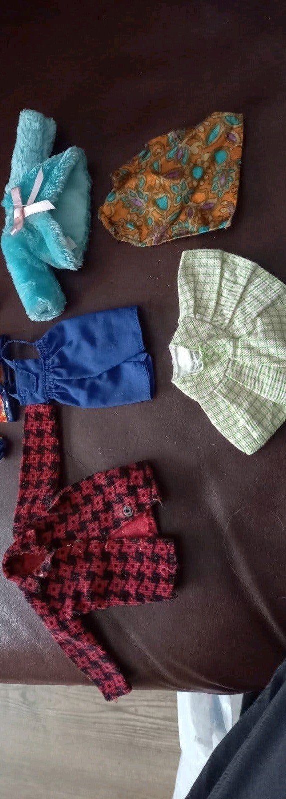 Vintage barbie Sindy etc. kleding, Verzamelen, Poppen, Ophalen of Verzenden, Gebruikt, Kleertjes