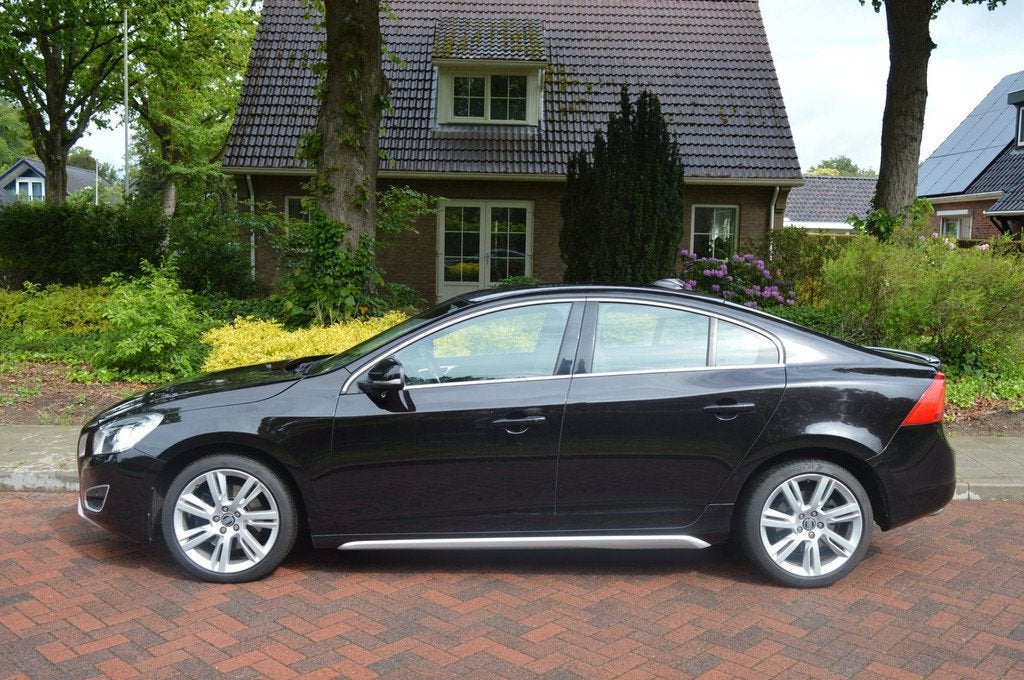 Volvo S60 2.0T Summum Org NL/NAP/Navi/leer, Euro 5, Zwart, 4 cilinders, S60
