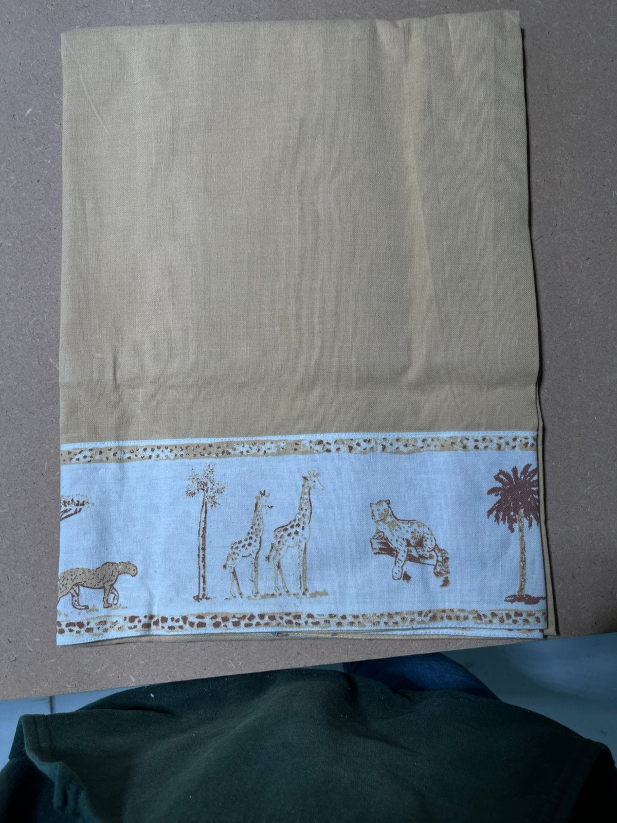 Vintage tafelkleed dieren 100% katoen, Huis en Inrichting, Tafelkleden, Nieuw, Katoen, Bruin, Ophalen of Verzenden