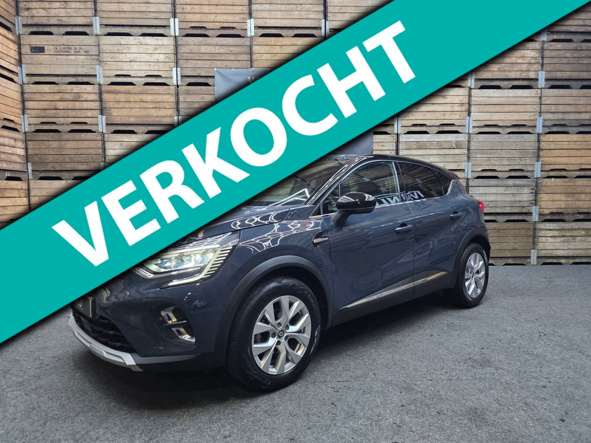 Renault Captur 1.3 TCe 130 Intens Trekhaak LED Navi Clima Cr, Auto's, Dealer onderhouden, Stof, Gebruikt, 4 cilinders