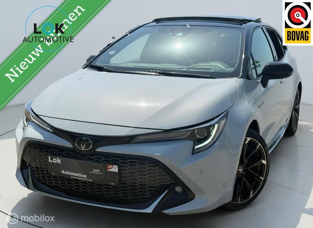 Toyota Corolla 2.0 Hybrid GR-Sport Plus PANO|HUD|JBL|CAMERA|, Auto's, Gebruikt, Zwart, 4 cilinders, Wit