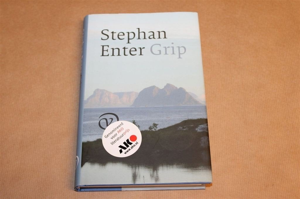 Grip — Stephan Enter, Roman over Vriendschap & Verleden, Ophalen of Verzenden, Gelezen