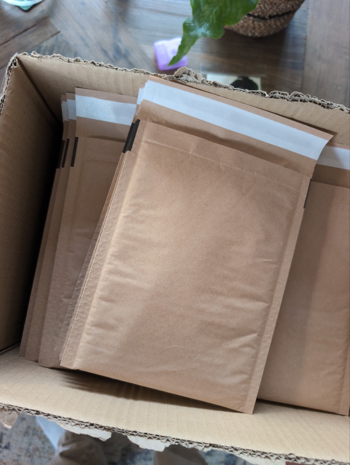 Kraft verpakkingsmateriaal – honeycomb enveloppen + papieren, Ophalen of Verzenden, Overige materialen, Minder dan 5 m², Minder dan 20 cm