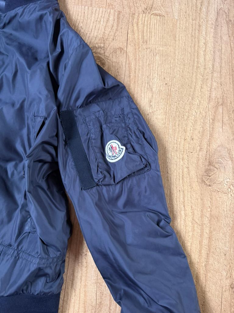 Moncler zomerjasje 140, Ophalen of Verzenden, Zo goed als nieuw, Meisje, Jas