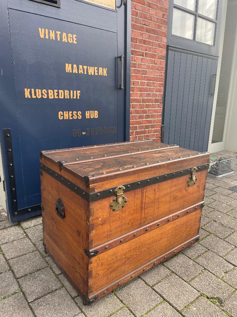Antiek Franse eikenhouten kist, Antiek en Kunst, Ophalen
