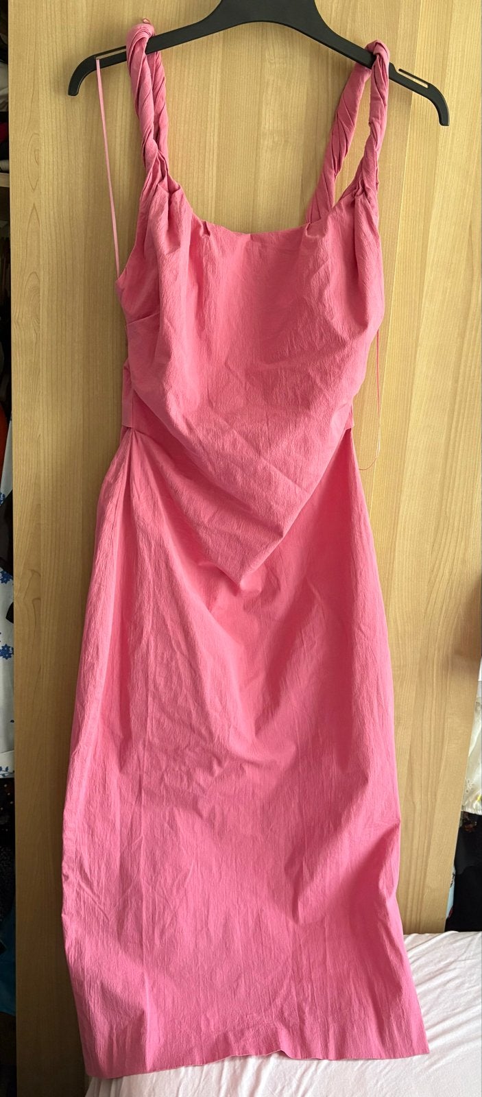Zara roze jurk met gedraaide bandjes, Maat 38/40 (M), Ophalen of Verzenden, Zo goed als nieuw, Roze