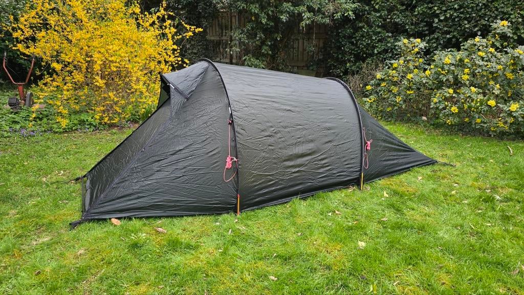 Hilleberg Nallo 3 - Nieuw, Caravans en Kamperen, Tenten, Ophalen of Verzenden, Zo goed als nieuw, Tot en met 4