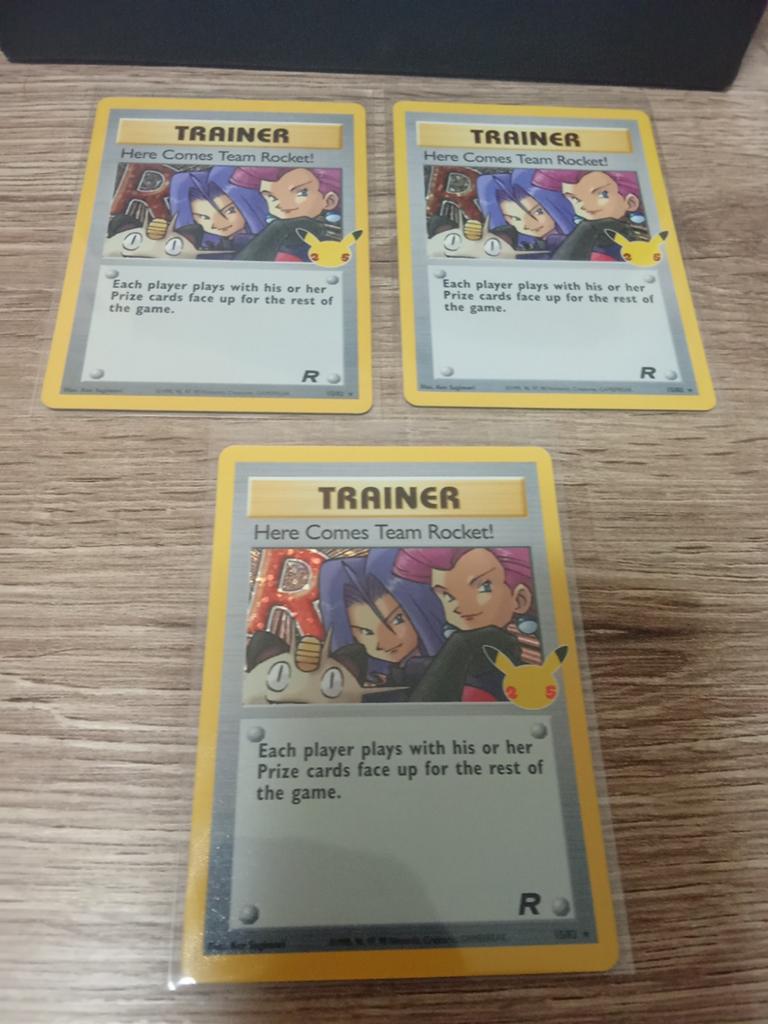 25 Celebrations Trainer Here Comes Team Rocket, Verzenden, Zo goed als nieuw, Losse kaart