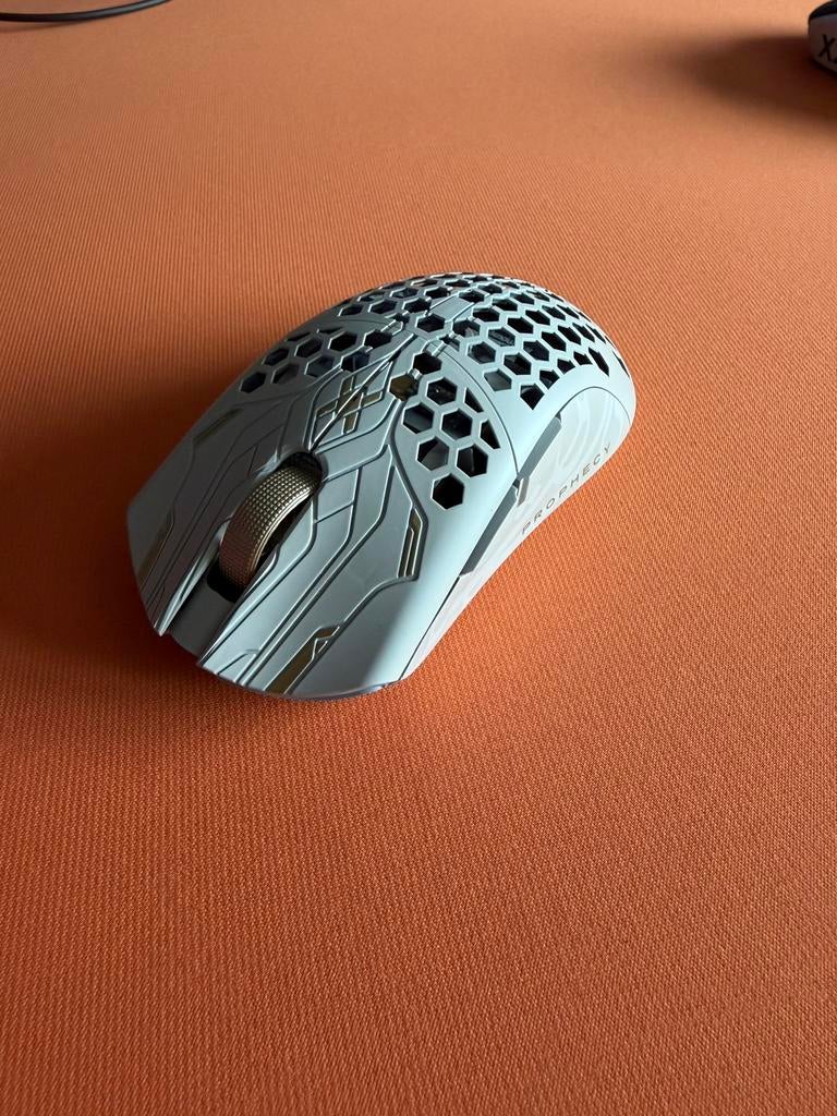 Finalmouse ULX Prophecy Clix Medium, Ophalen of Verzenden, Zo goed als nieuw, 17 tot 18, Dame