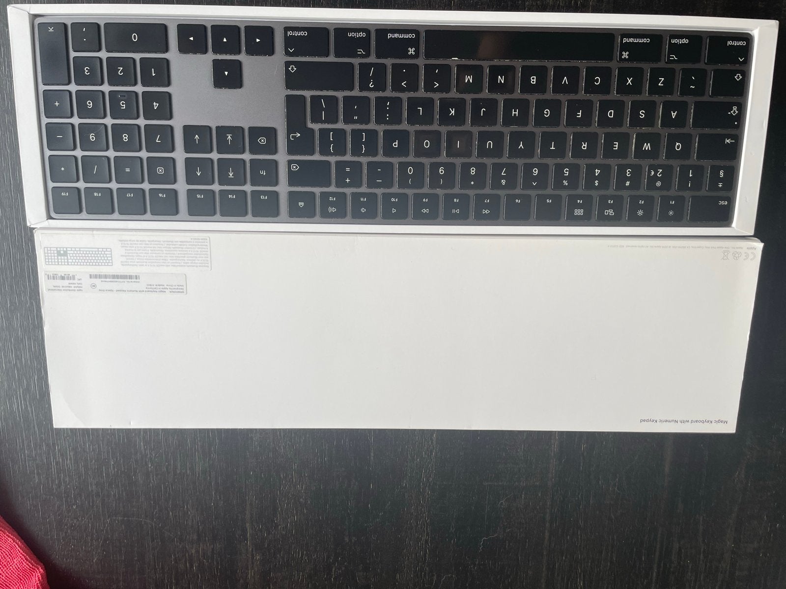 Apple Magic Keyboard met numeriek toetsenblok (A1843), Computers en Software, Toetsenborden, Ophalen, Zo goed als nieuw, Draadloos
