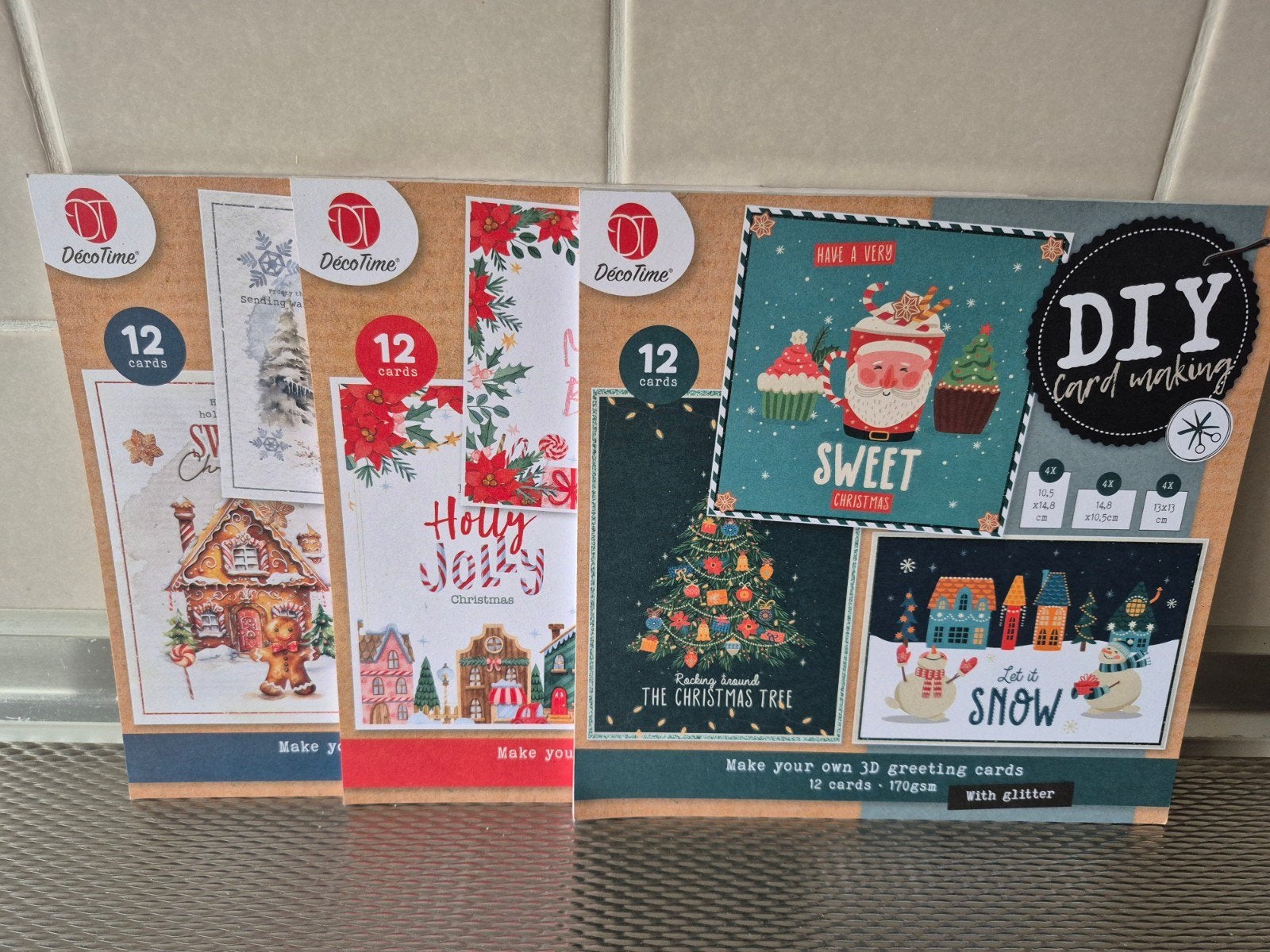 3 UITDRUKBOEKJES 3D KERSTKAARTEN MAKEN NIEUW, Ophalen, Nieuw, Kerst, Overige typen