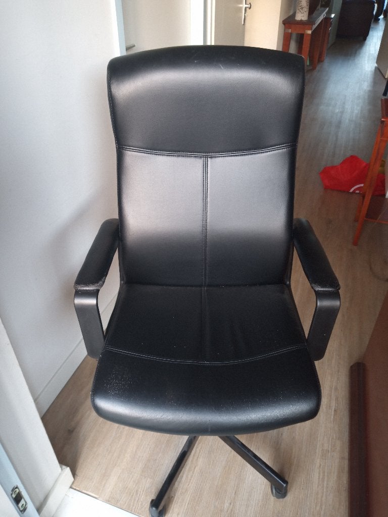 Zwart leren bueaustoel ikea, Ophalen, Gebruikt, Zwart, Ergonomisch